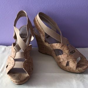 Size 6 1/2 Impo Stretch sandals